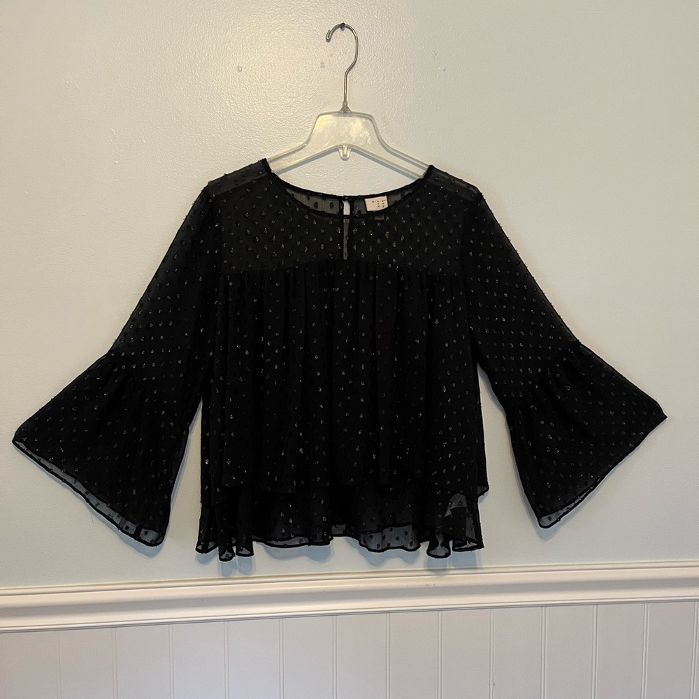 Bell sleeve blouse